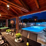 Renata Zadarvillas Villa *
